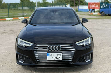 Седан Audi A4 2019 в 