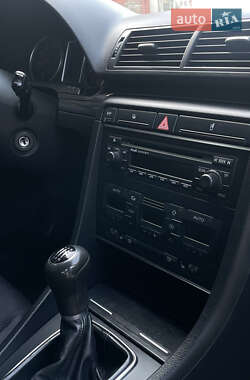Универсал Audi A4 2004 в 