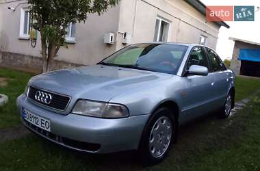 Седан Audi A4 1999 в 