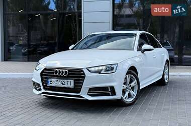 Седан Audi A4 2017 в 