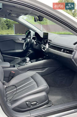 Седан Audi A4 2020 в 