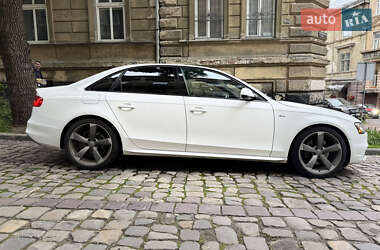 Седан Audi A4 2014 в 