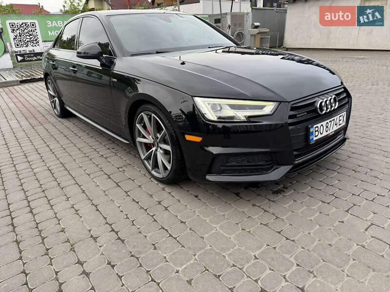 Седан Audi A4 2018 в 