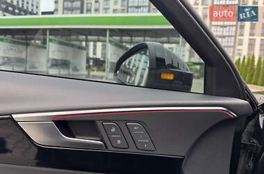 Седан Audi A4 2018 в 