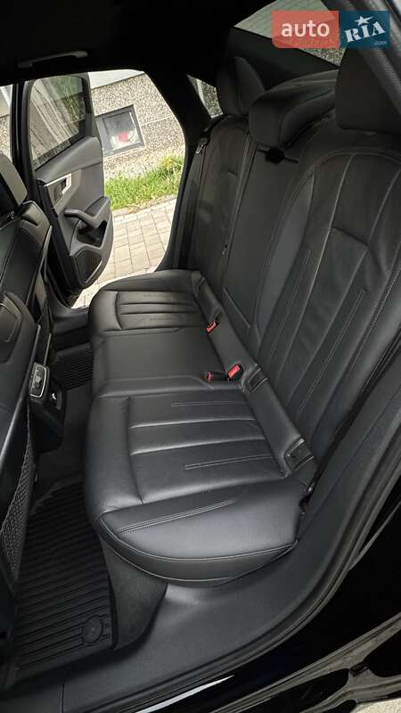 Седан Audi A4 2016 в Ивано-Франковске