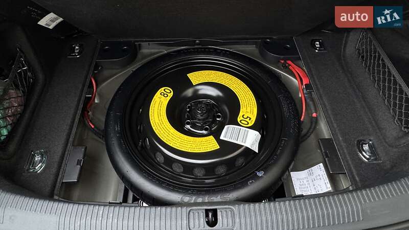 Седан Audi A4 2016 в Ивано-Франковске