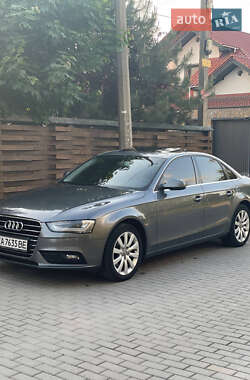 Седан Audi A4 2013 в 