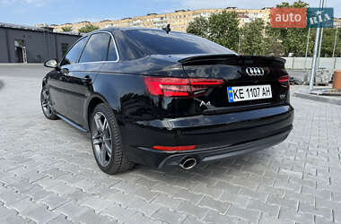 Седан Audi A4 2017 в 