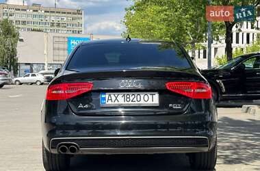 Седан Audi A4 2014 в 