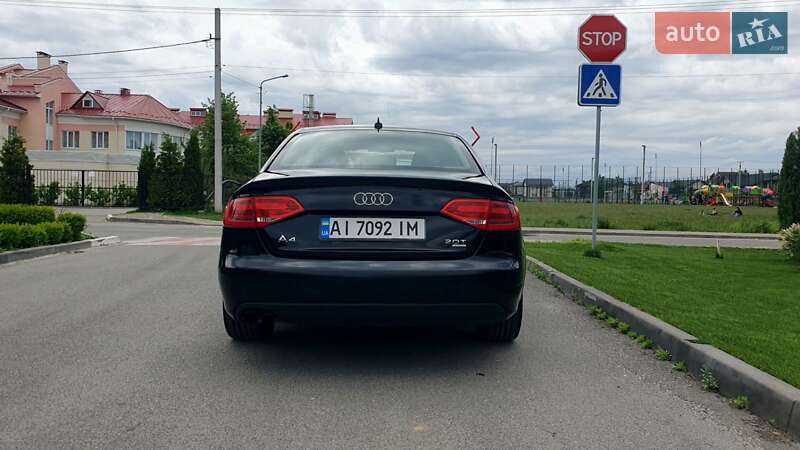 Седан Audi A4 2010 в Киеве