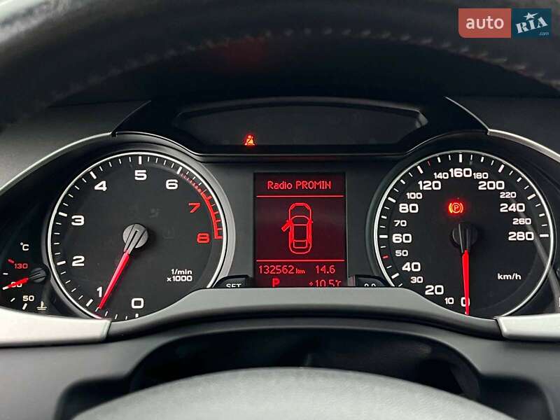 Седан Audi A4 2010 в Львове