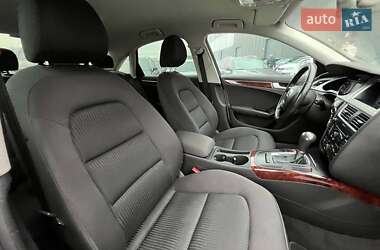Седан Audi A4 2010 в 