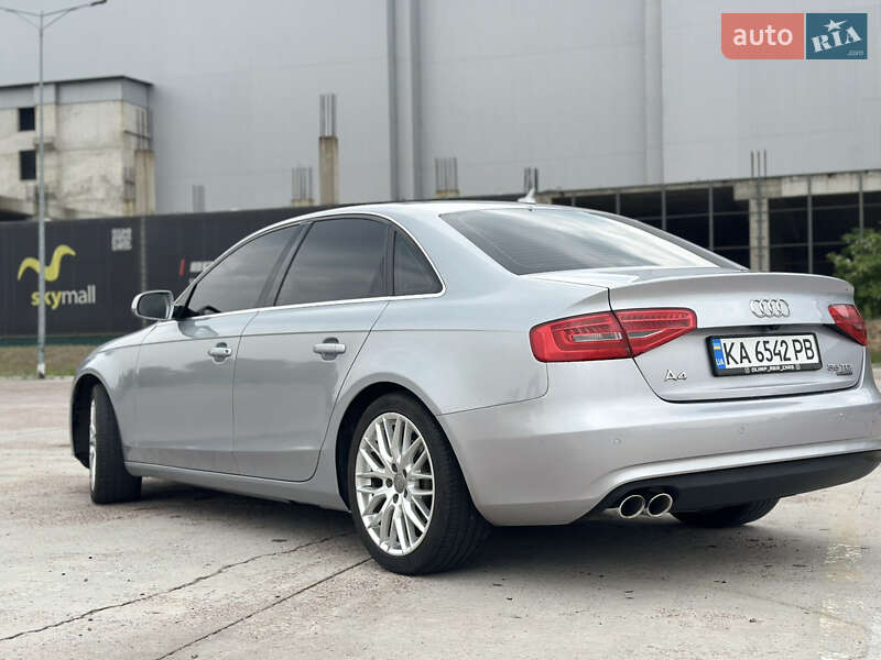 Седан Audi A4 2014 в Киеве