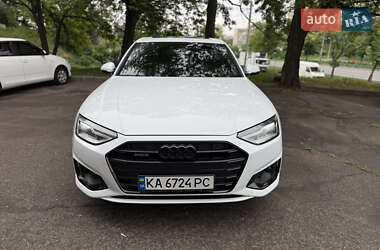 Седан Audi A4 2020 в 