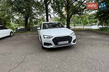 Седан Audi A4 2020 в 