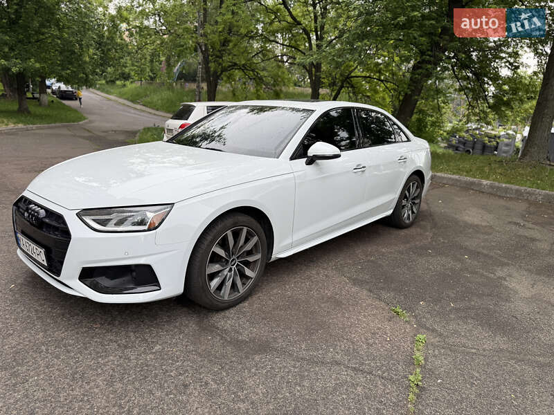 Седан Audi A4 2020 в Києві