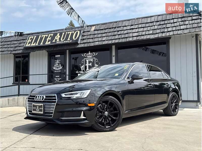 Седан Audi A4 2019 в 
