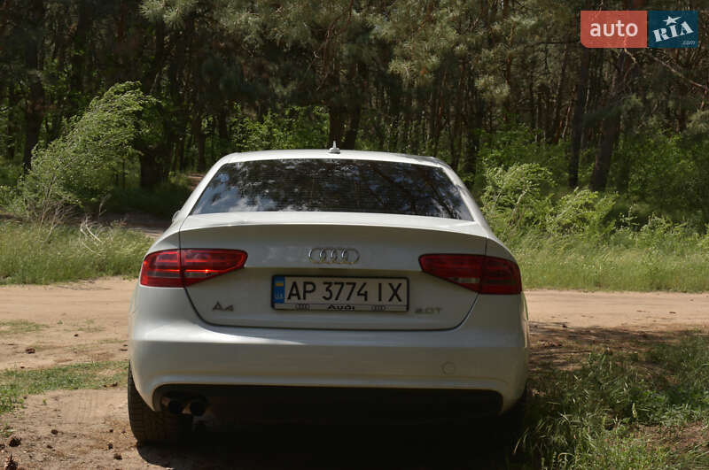 Седан Audi A4 2014 в Запорожье
