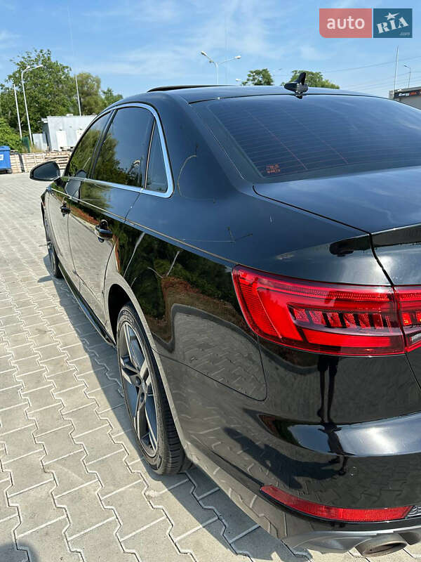 Седан Audi A4 2016 в Мукачево
