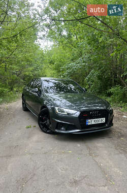 Седан Audi A4 2019 в Днепре