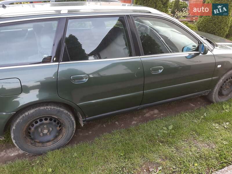 Универсал Audi A4 2001 в Стрые