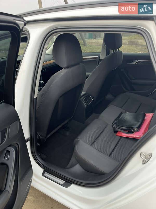 Универсал Audi A4 2009 в Веселинове
