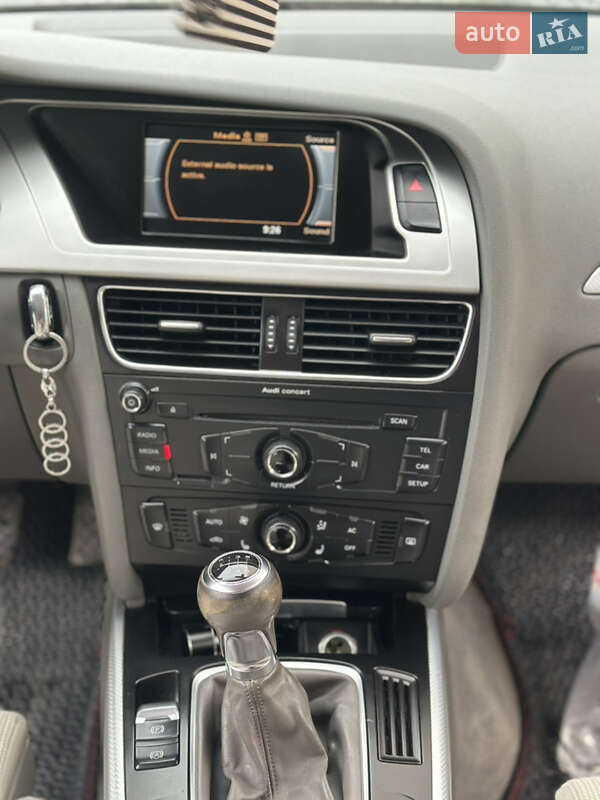 Седан Audi A4 2009 в Черновцах