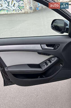 Седан Audi A4 2013 в 