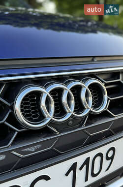 Седан Audi A4 2023 в 