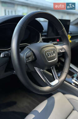 Седан Audi A4 2023 в 