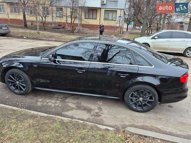 Седан Audi A4 2015 в Сумах
