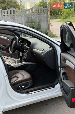 Седан Audi A4 2012 в 