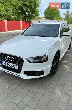 Седан Audi A4 2013 в Львові