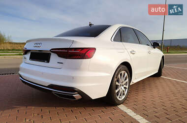 Седан Audi A4 2021 в 
