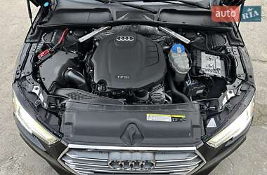 Седан Audi A4 2016 в 