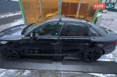 Седан Audi A4 2010 в 