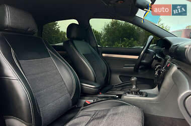 Седан Audi A4 2000 в 