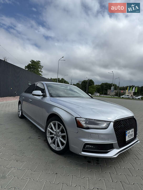 Седан Audi A4 2015 в Києві