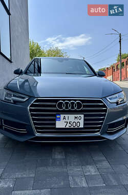 Седан Audi A4 2016 в 