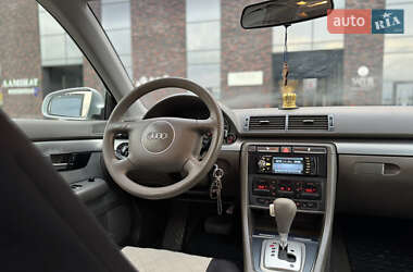 Седан Audi A4 2001 в 