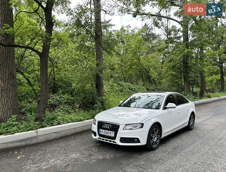 Седан Audi A4 2008 в 