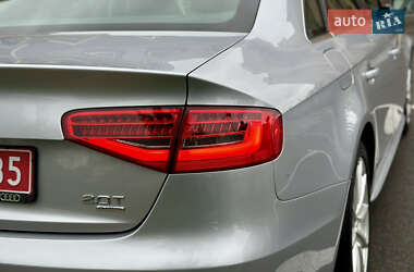 Седан Audi A4 2015 в 