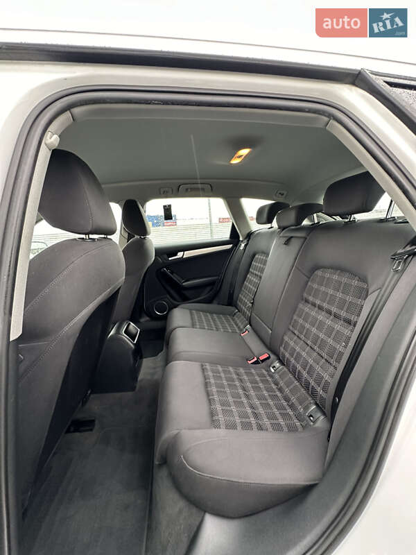 Универсал Audi A4 2014 в Львове