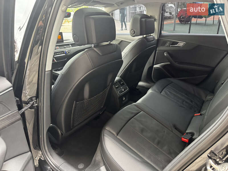 Седан Audi A4 2017 в Киеве