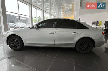 Седан Audi A4 2013 в 