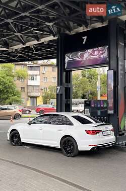 Седан Audi A4 2018 в Одессе