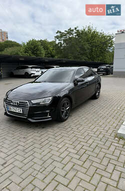 Седан Audi A4 2016 в 