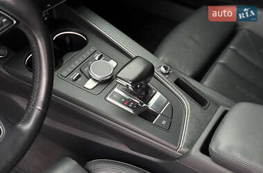 Седан Audi A4 2016 в 