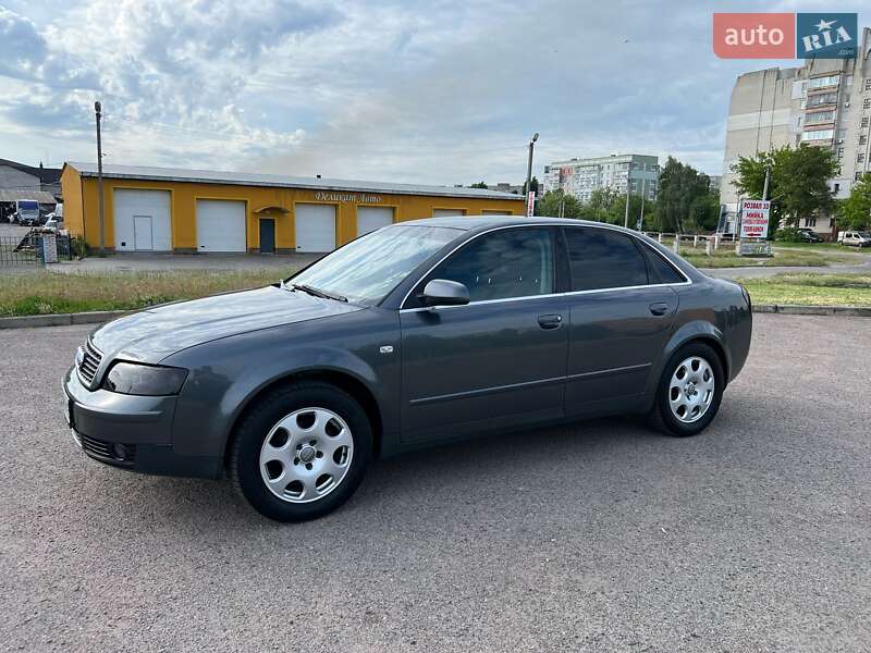 Седан Audi A4 2001 в Черкассах