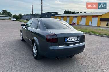 Седан Audi A4 2001 в 